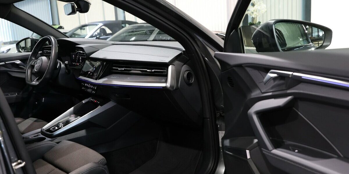 Audi S3 LIMOUSINE 2.0 TFSI QUATTRO S-LINE BLACK PLUS 36.000 km 38.444 &euro; Hamm 59077