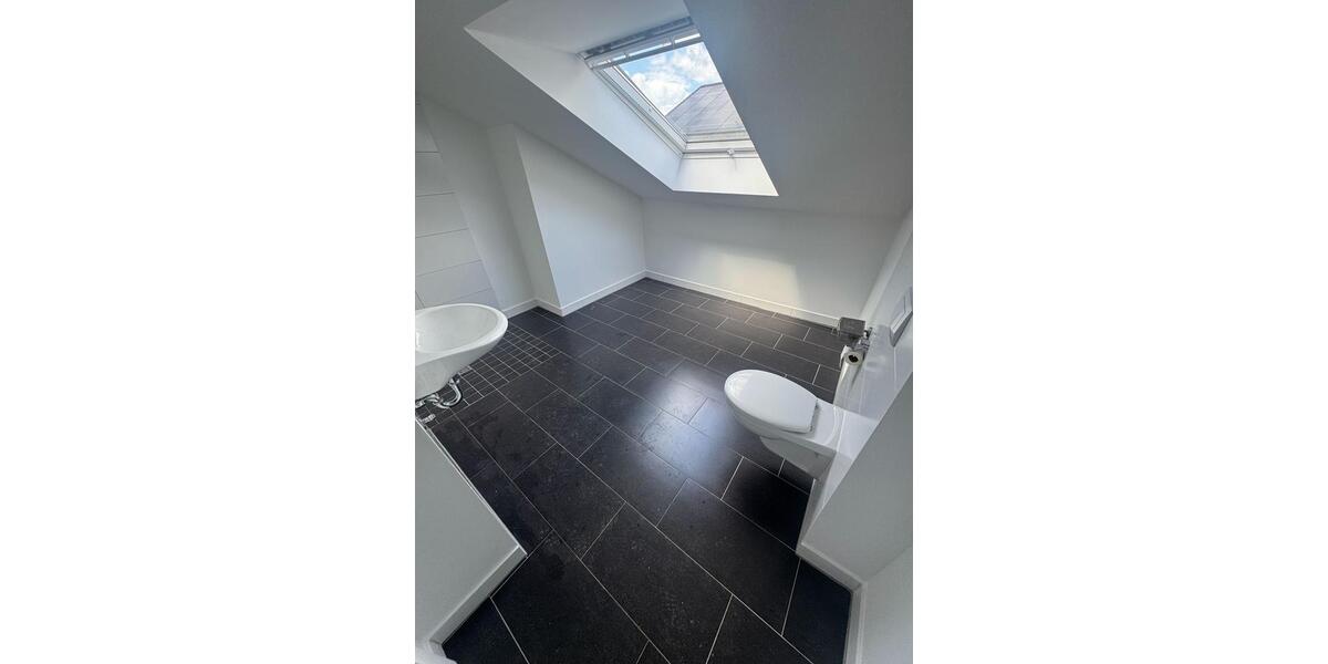Dachgeschoßwohnung Kamen - 3 Zimmer, 74 m&sup2;, 710&euro; | Angebot:26296388