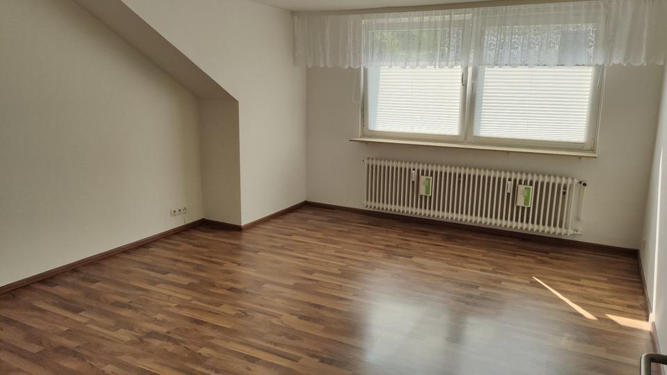 Dachgeschoßwohnung Hagen Hagen-Mitte - 2 Zimmer, 65 m&sup2;, 530&euro; | Angebot:25803667
