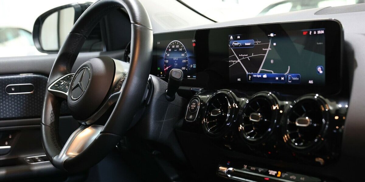 Mercedes-Benz GLA 180 ADVANCED SPORT / LEDER, LED, WIDESCREEN 7.000 km 33.331 &euro; Hamm 59077