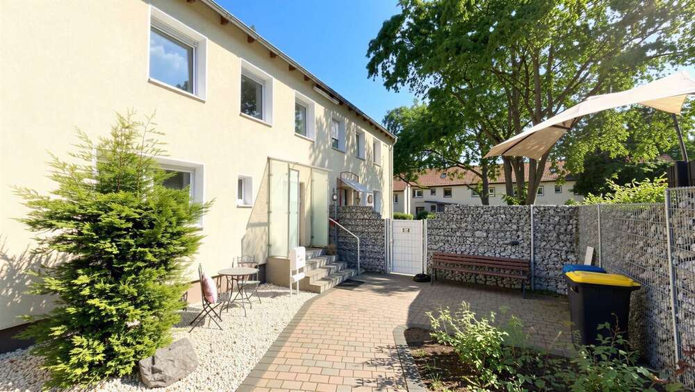 Modernisiertes Reihenhaus mit Wellnessbad, Gäste-WC, Keller & 248 m² Grundstück - Reihenmittelhaus Bönen | Angebot:27298689