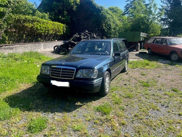 Mercedes-Benz 220 260.000 km 2.990 &euro; Dortmund 44267