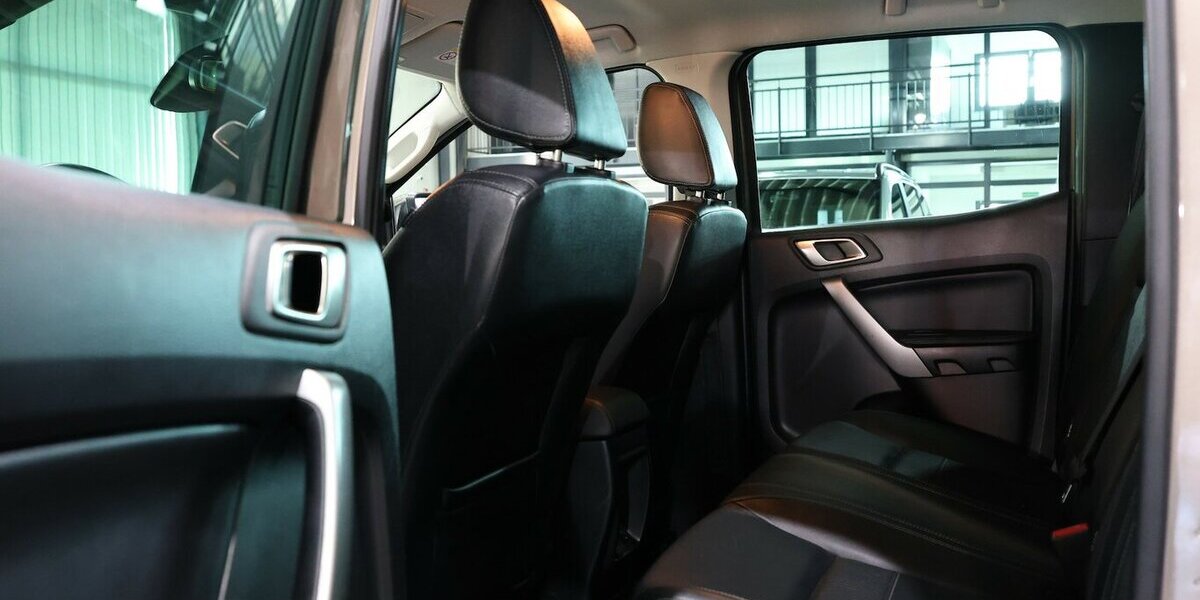 Ford Ranger 3.2 D 4x4 DK LIMITED // SONDERMODELL // 146.000 km 25.991 &euro; Hamm 59077