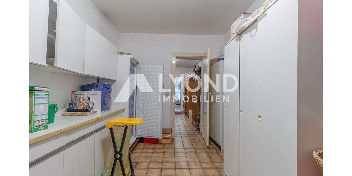 Etagenwohnung Hagen / Hohenlimburg Hohenlimburg - 5 Zimmer, 131 m&sup2;, 229.000&euro; | Angebot:25676930