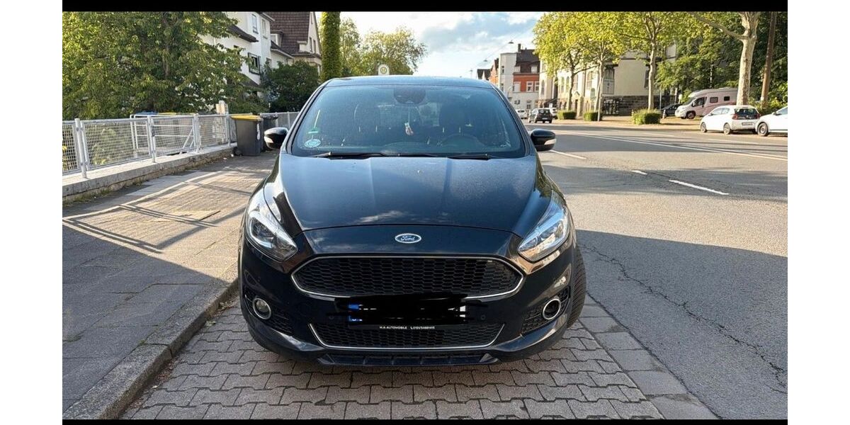 Ford S-Max 252.000 km 12.900 &euro; Castrop-Rauxel 44575