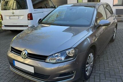 VW Golf 73.000 km 10.450 &euro; Werl 59457