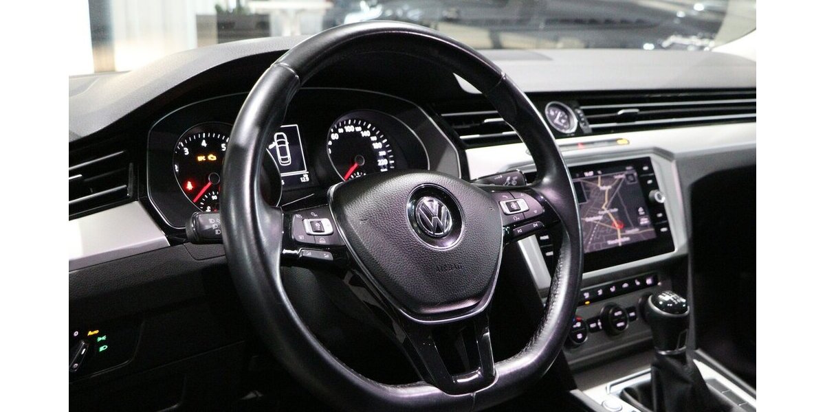 VW Passat 1.4 TSI Comfortline NAVI-DM+APPLE+ANDROID 159.000 km 11.444 &euro; Hamm 59077