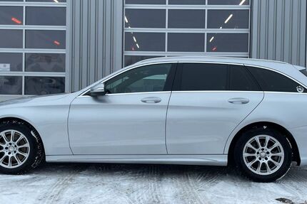 Mercedes-Benz 220 153.500 km 18.000 &euro; Ahlen 59229