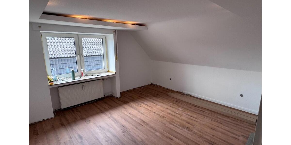 Dachgeschoßwohnung Bergkamen - 2 Zimmer, 58 m&sup2;, 550&euro; | Angebot:26517418
