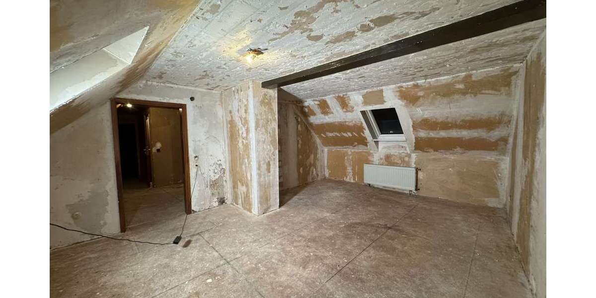 Attraktive Kapitalanlage in Hörde: Wohnhaus mit 4 Einheiten und Wertsteigerungspotenzial - Mehrfamilienhaus, Wohnhaus Dortmund Hörde | Angebot:14420943