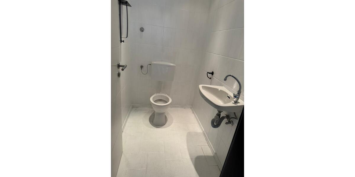 Etagenwohnung Hagen Hohenlimburg - 3 Zimmer, 84 m&sup2;, 850&euro; | Angebot:25875961