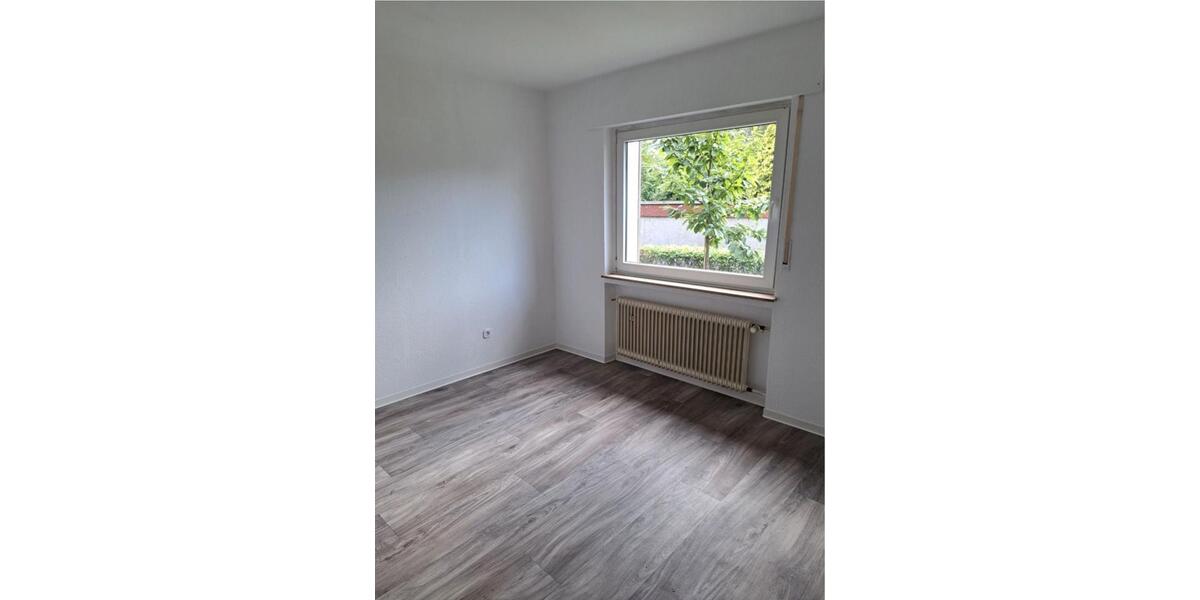 Hochparterre Ahlen Dolberg - 3.5 Zimmer, 94 m&sup2;, 1.000&euro; | Angebot:25658359