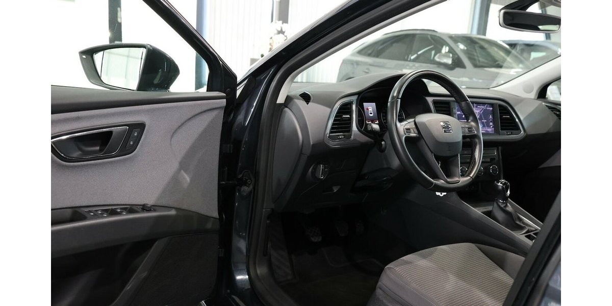 Seat Leon 1.6 TDI STYLE / NAVI-PLUS+APPLE+ANDROID 111.000 km 14.111 &euro; Hamm 59077