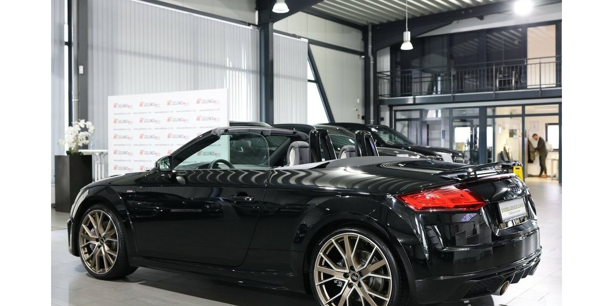Audi TT ROADSTER 45 Q S-LINE BLACK BRONZE SELEKTION 8.400 km 48.777 &euro; Hamm 59077