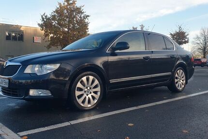 Skoda Superb 262.000 km 4.999 &euro; Castrop-Rauxel 44577