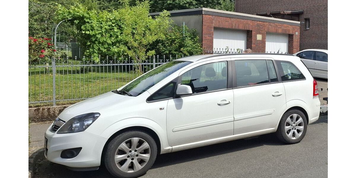 Opel Zafira 137.000 km 7.500 &euro; Witten 58454
