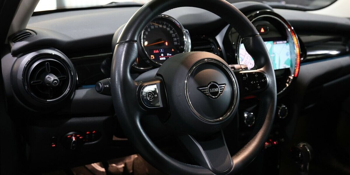 Mini ONE CLASSIC-TRIM / LED / LEDER / NAVI+APPLE 60.000 km 18.111 &euro; Hamm 59077