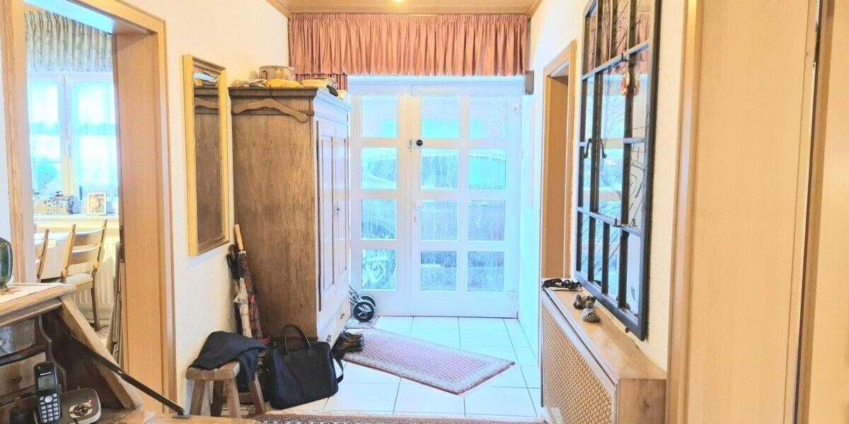 Einseitig angebauter, teilunterkellerter Bungalow mit Garage in ruhigem Stichweg auf Kaufgrundstück. - Einfamilienhaus Oer-Erkenschwick Groß-Erkenschwick | Angebot:25413680