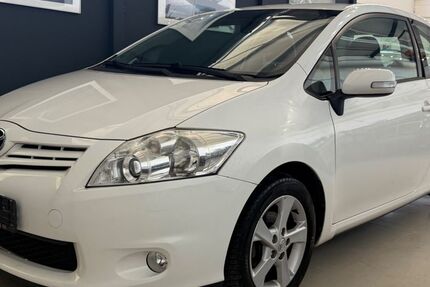 Toyota Auris 148.000 km 3.999 &euro; Schwerte 58239