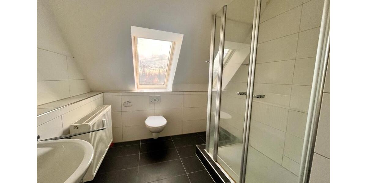 Dachgeschoßwohnung Hamm Braam-Ostwennemar - 2.5 Zimmer, 45 m&sup2;, 384&euro; | Angebot:25320645