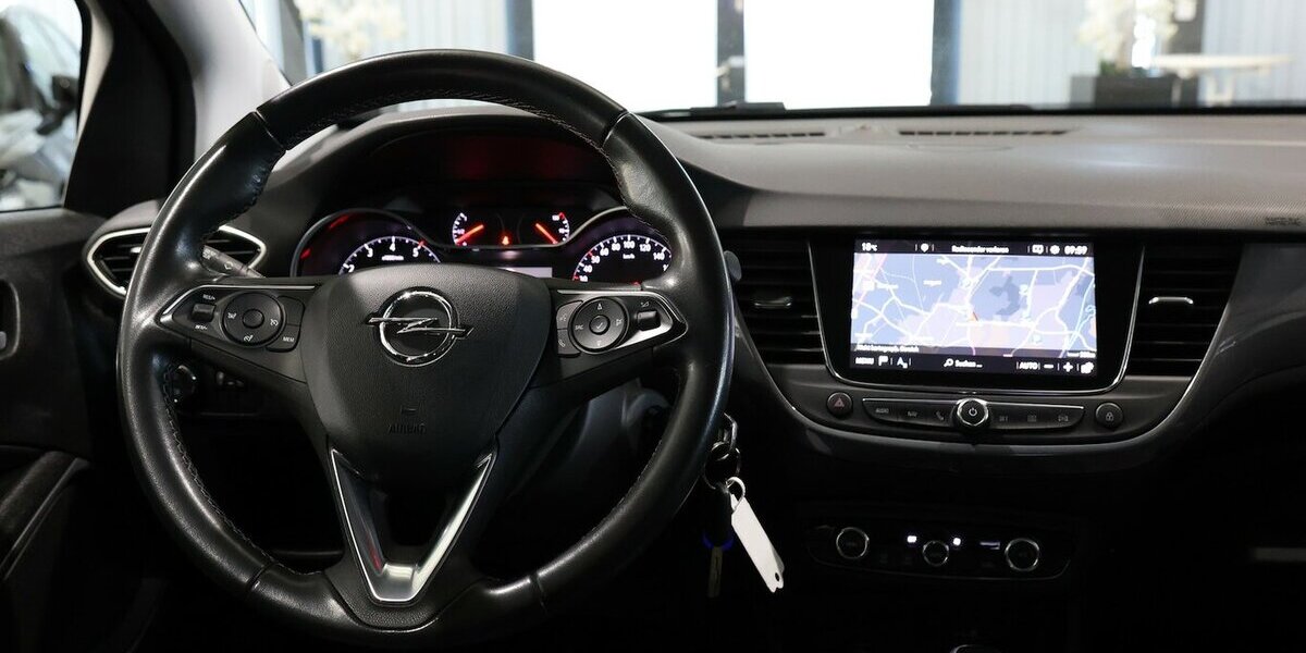 Opel Crossland 1.5 D BUSINESS ELEGANCE / LED / LEDER 127.000 km 13.555 &euro; Hamm 59077