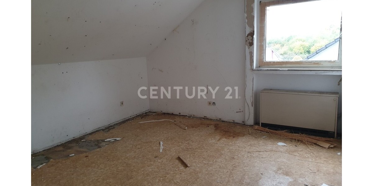 *Renovierungsobjekt* - Kapitalanlage mit Potenzial: Dachgeschosswohnung in begehrter Wohngegend - Etagenwohnung Dortmund Aplerbeck | Angebot:23653850