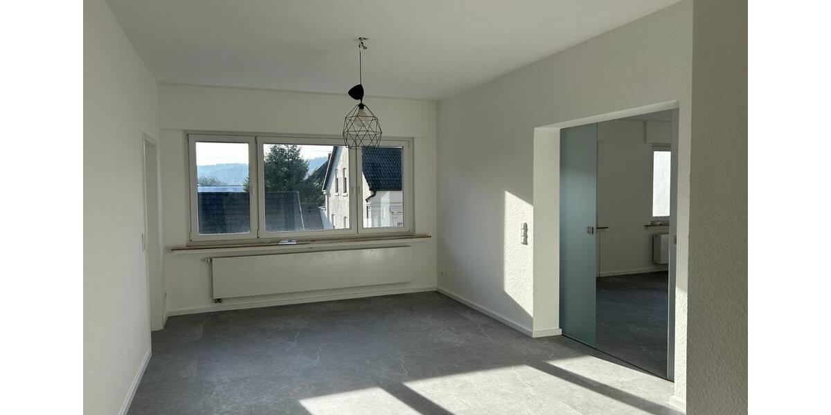 Etagenwohnung Arnsberg Rusch - 3 Zimmer, 100 m&sup2;, 950&euro; | Angebot:24641468