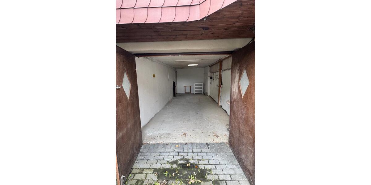 Etagenwohnung Menden (Sauerland) Berkenhofskamp - 6 Zimmer, 167 m&sup2;, 240.000&euro; | Angebot:26610251