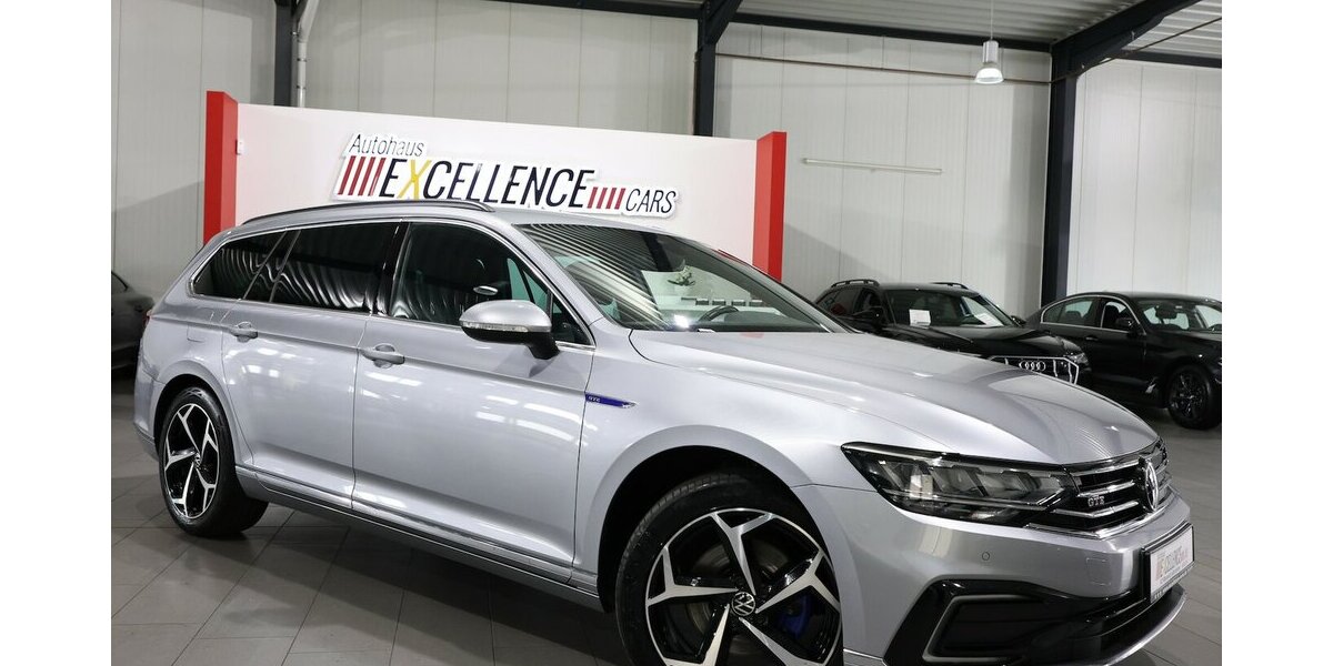 VW Passat Variant GTE DSG IQ BUSINESS R-LINE SPORT 86.000 km 24.600 &euro; Hamm 59077