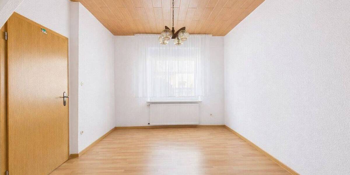 Doppelhaushälfte Hamm Herringen - 3 Zimmer, 94 m&sup2;, 180.000&euro; | Angebot:26017003