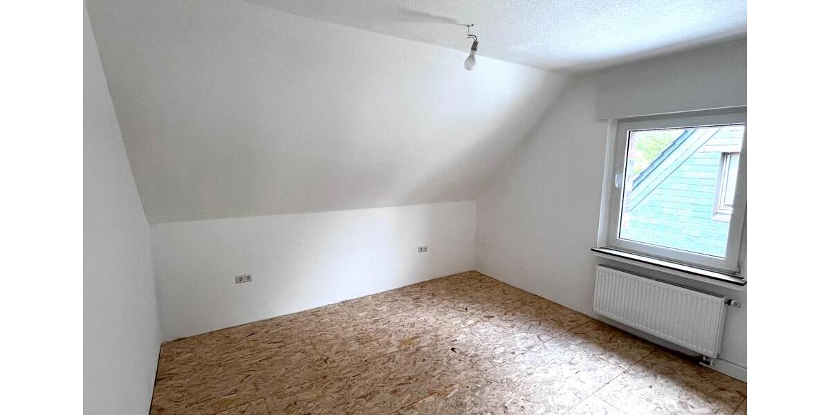 Dachgeschoßwohnung Lünen Alstedde - 3 Zimmer, 36 m&sup2;, 300&euro; | Angebot:26593595