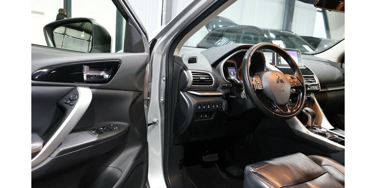 Mitsubishi Eclipse Cross 1.5 T-MIVEC TOP / LED, LEDER, HUD 47.000 km 18.444 &euro; Hamm 59077