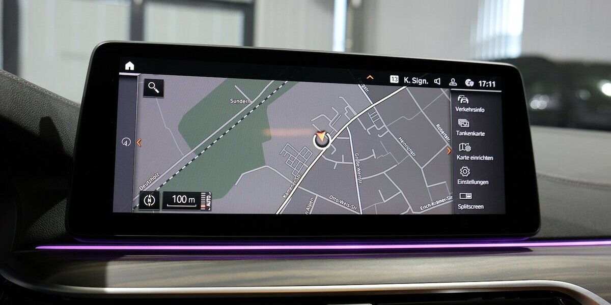 BMW 530i Touring INNOVATION LUXURY-LINE BUSINESS 45.000 km 39.444 &euro; Hamm 59077