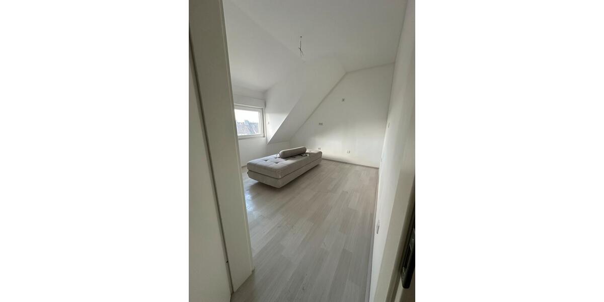 Dachgeschoßwohnung Hamm Berge - 3.5 Zimmer, 65 m&sup2;, 1.050&euro; | Angebot:26629601