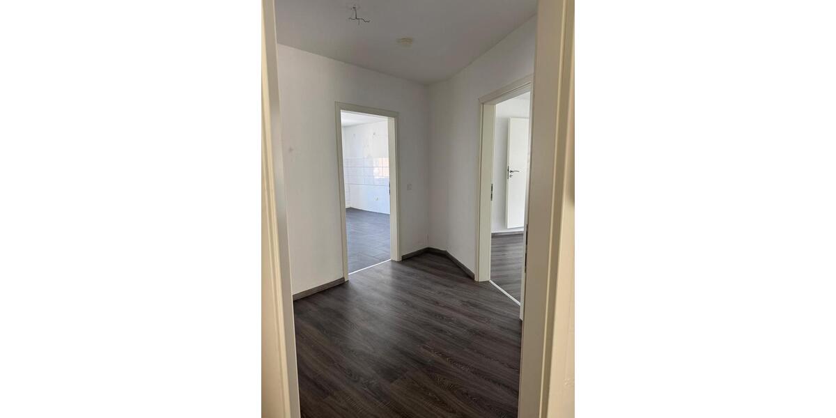 Etagenwohnung Lünen Brambauer - 3 Zimmer, 84 m&sup2;, 700&euro; | Angebot:26560372