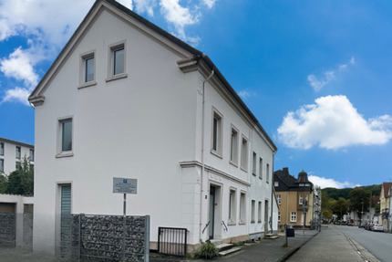 Haus Menden (Sauerland) Mitte - 7 Zimmer, 122 m&sup2;, 199.900&euro; | Angebot:25703427