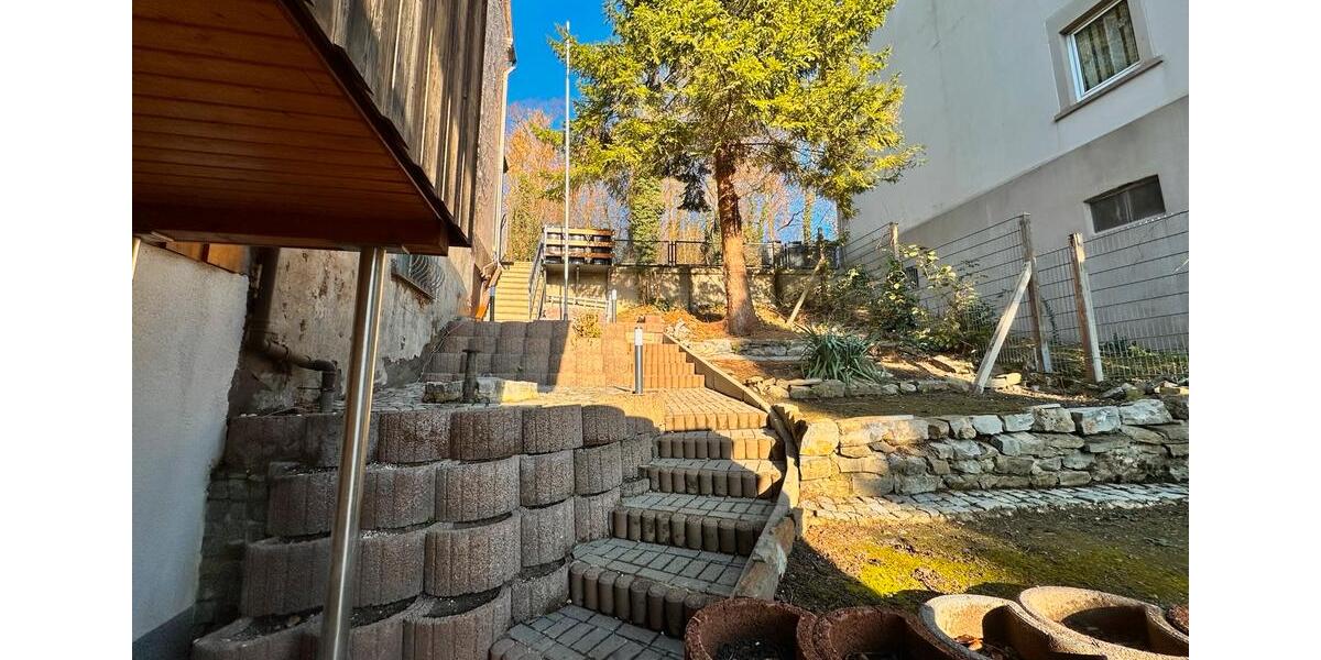 Doppelhaushälfte Hemer - 8 Zimmer, 155 m&sup2;, 1.400&euro; | Angebot:26006012