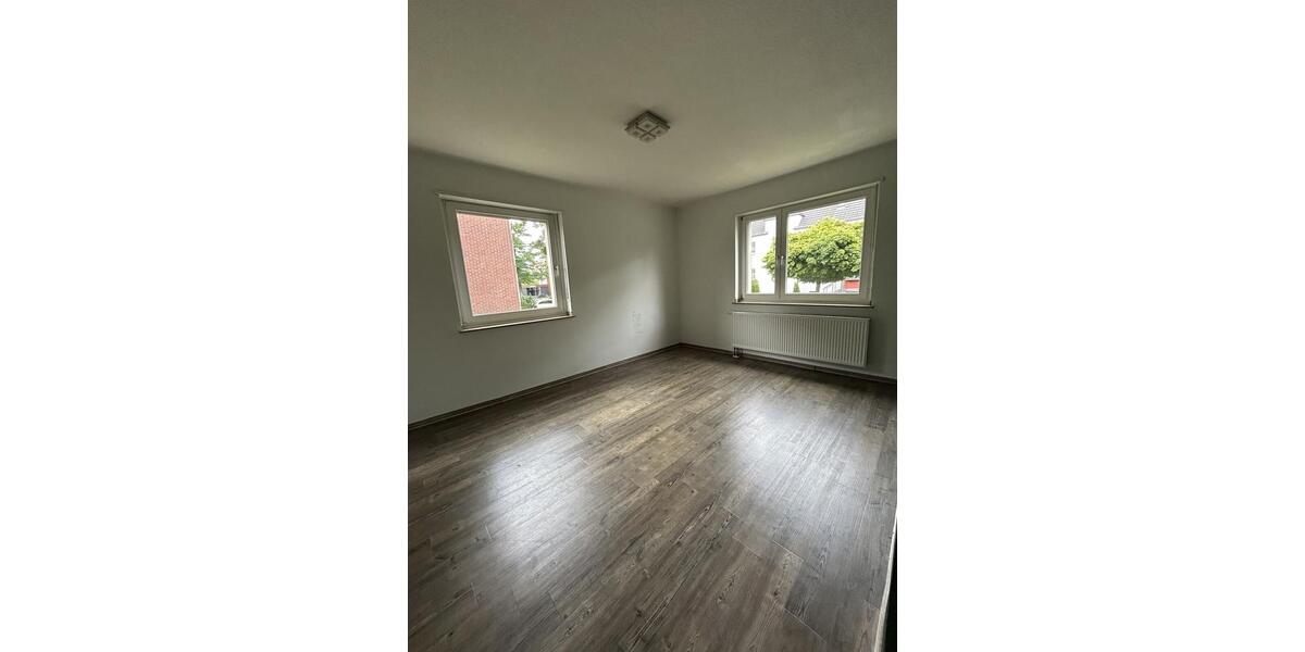 Erdgeschoßwohnung Ahlen Dolberg - 3.5 Zimmer, 96 m&sup2;, 776&euro; | Angebot:25050804