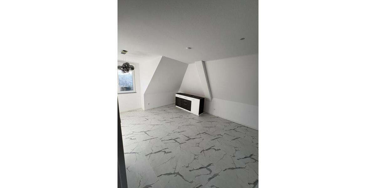 Dachgeschoßwohnung Hamm Daberg - 3.5 Zimmer, 75 m&sup2;, 750&euro; | Angebot:25405217