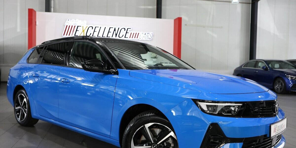 Opel Astra L ST T GS-SPORT BLUE & BLACK / PANORAMA 9.000 km 23.991 &euro; Hamm 59077