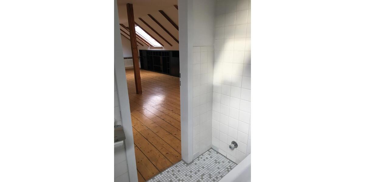 Dachgeschoßwohnung Iserlohn - 1 Zimmer, 44 m&sup2;, 350&euro; | Angebot:25967642
