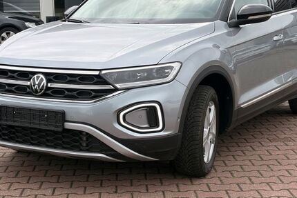 VW T-Roc 5.606 km 30.770 &euro; Lünen 44536