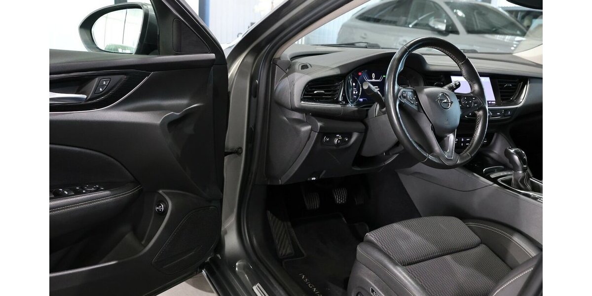Opel Insignia ST 1.6 D BUSINESS INNOVATION / LED / 79.000 km 15.777 &euro; Hamm 59077