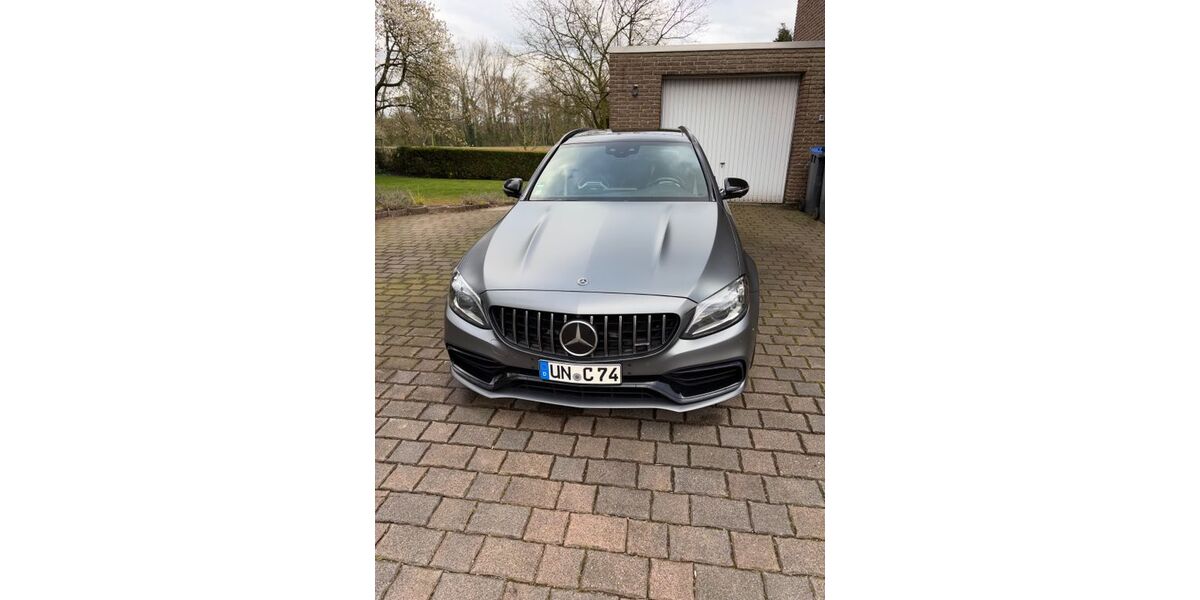 Mercedes-Benz C 63 AMG 169.500 km 42.900 &euro; Selm 59379