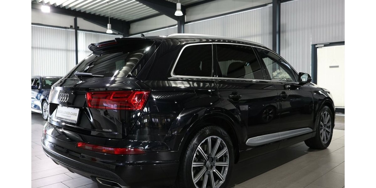 Audi Q7 3.0 TDI Q S-LINE / 7-SITZER / PANORAMA / LUFT 140.000 km 33.777 &euro; Hamm 59077