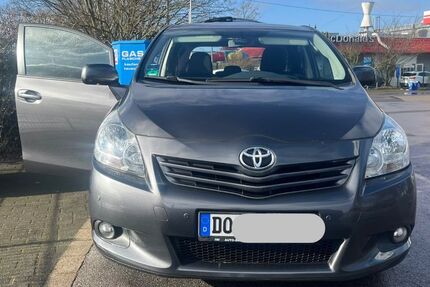Toyota Verso 185.000 km 6.200 &euro; Dortmund 44309