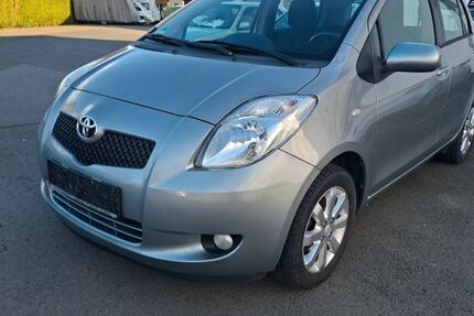 Toyota Yaris 77.000 km 3.999 &euro; Schwerte 58239