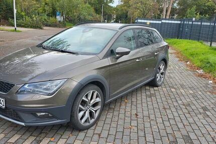 Seat Leon 225.000 km 9.200 &euro; Hamm 59077