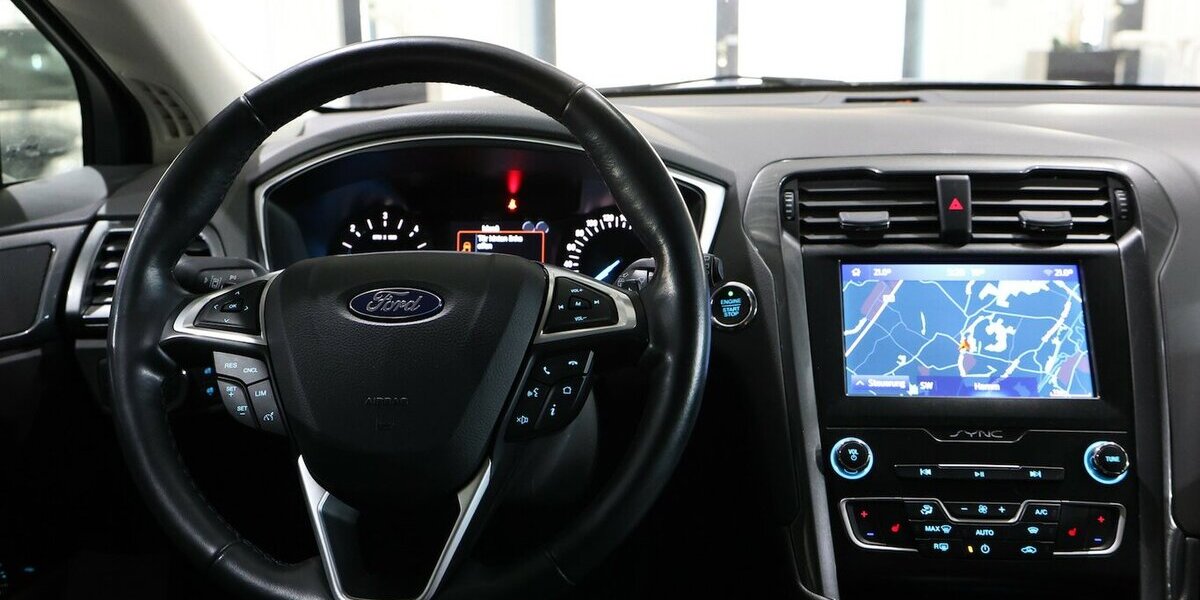 Ford Mondeo Tunier 2.0 EB / LED / NAVI+KAMERA / AHK 124.000 km 15.777 &euro; Hamm 59077