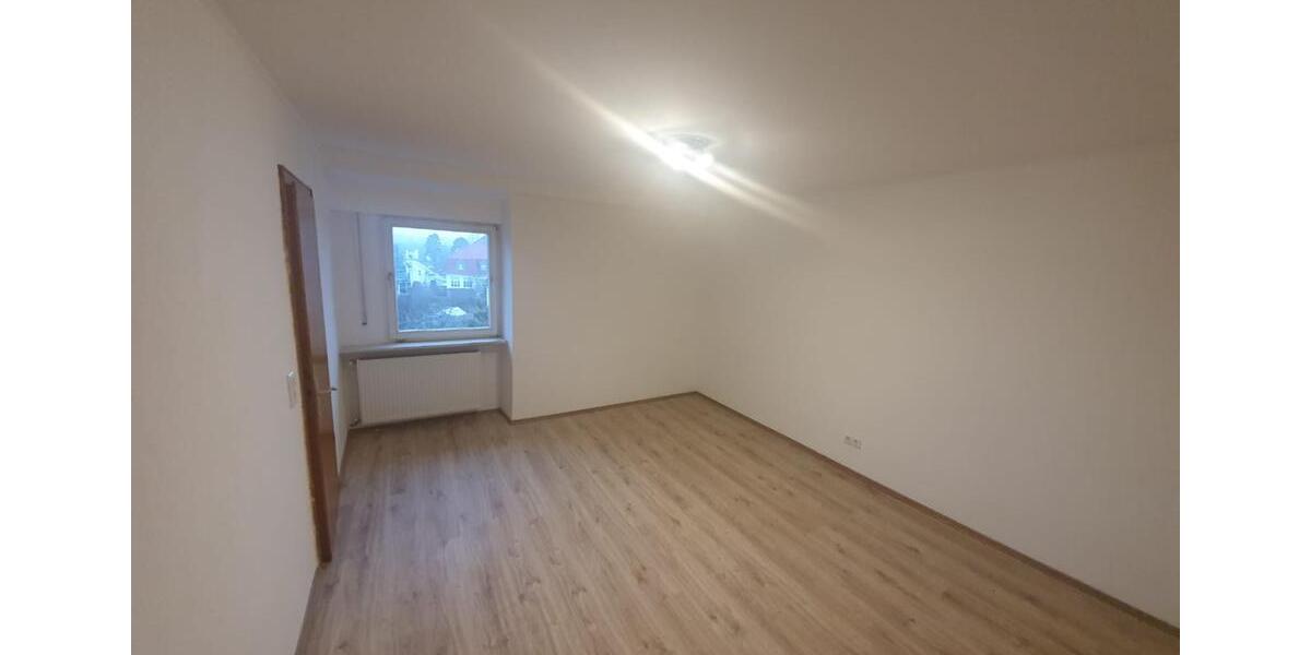 Dachgeschoßwohnung Arnsberg Rusch - 2 Zimmer, 52 m&sup2;, 420&euro; | Angebot:25444007